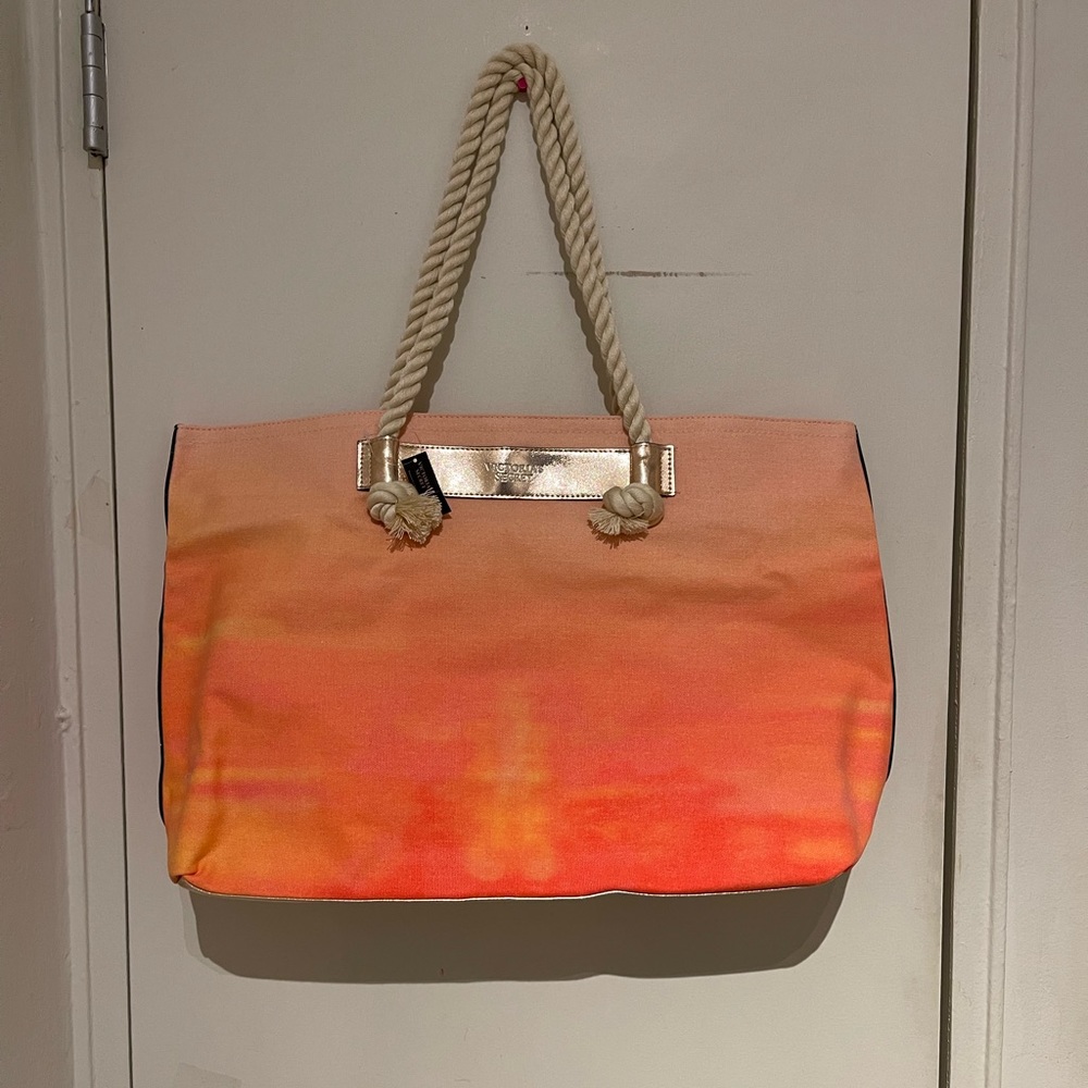 Victoria’s Secret Large Beach Bag New with Tag🤩